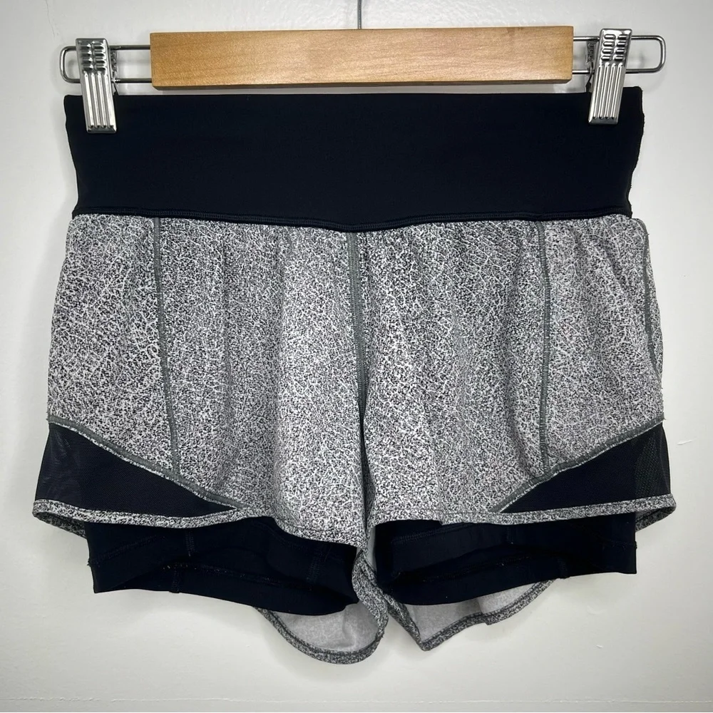 LULULEMON Hotty Hot Naked 4” Shorts